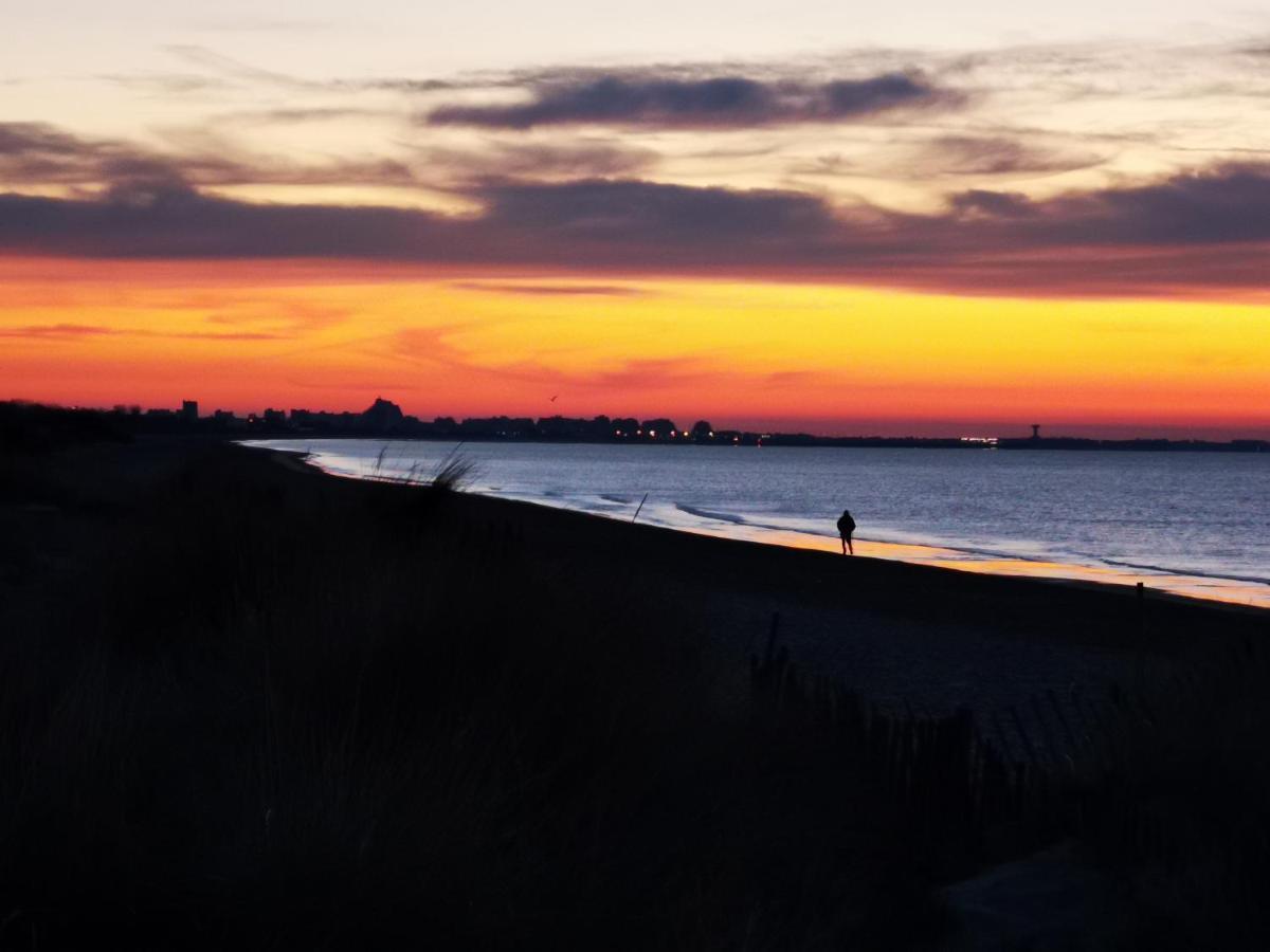 Villa Ananda - Chandra - Un Havre De Paix Entre Mer Et Etangs การ์นง-ปลาจ ภายนอก รูปภาพ